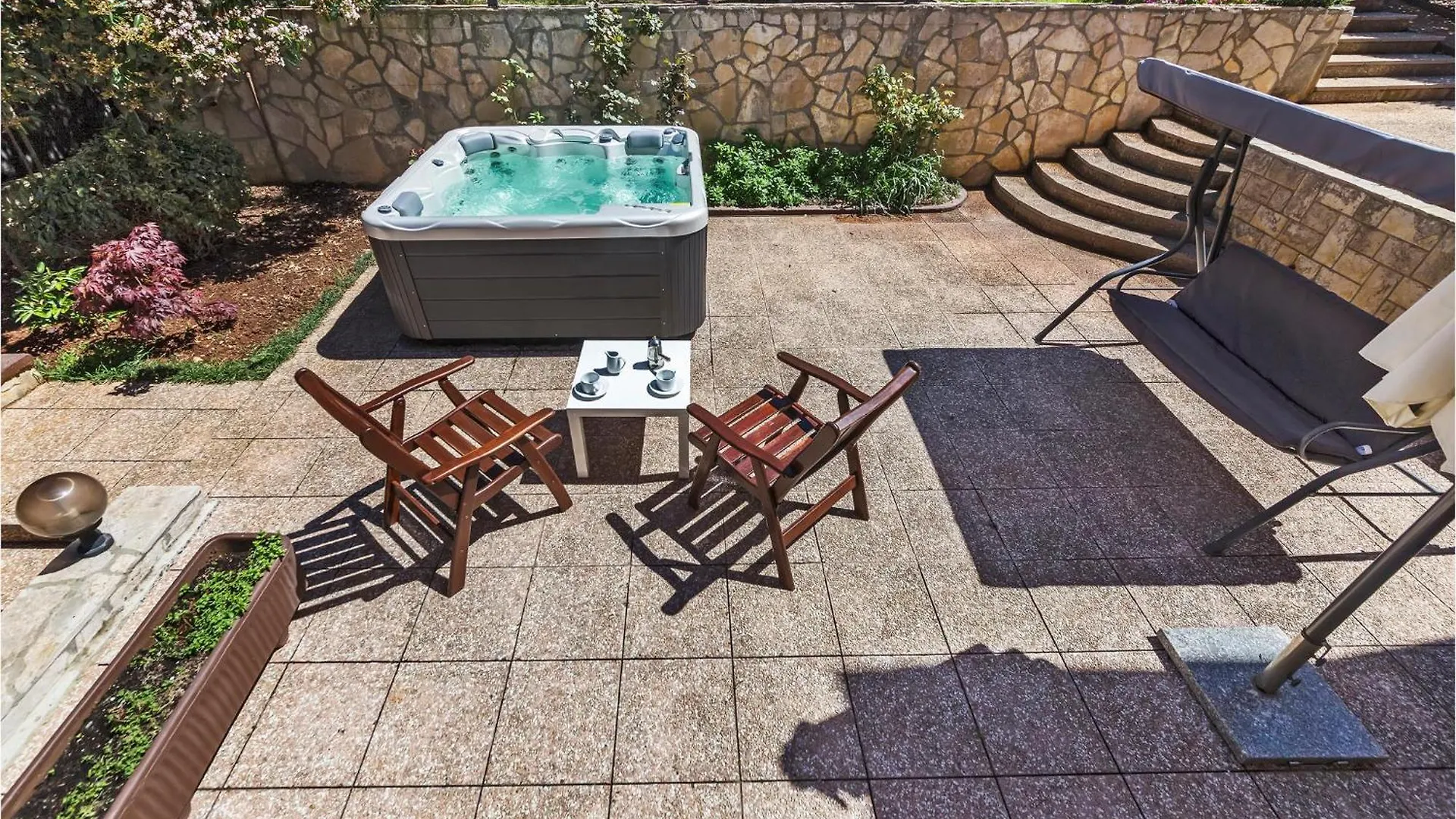 Stunning Apartment In Pula With Jacuzzi