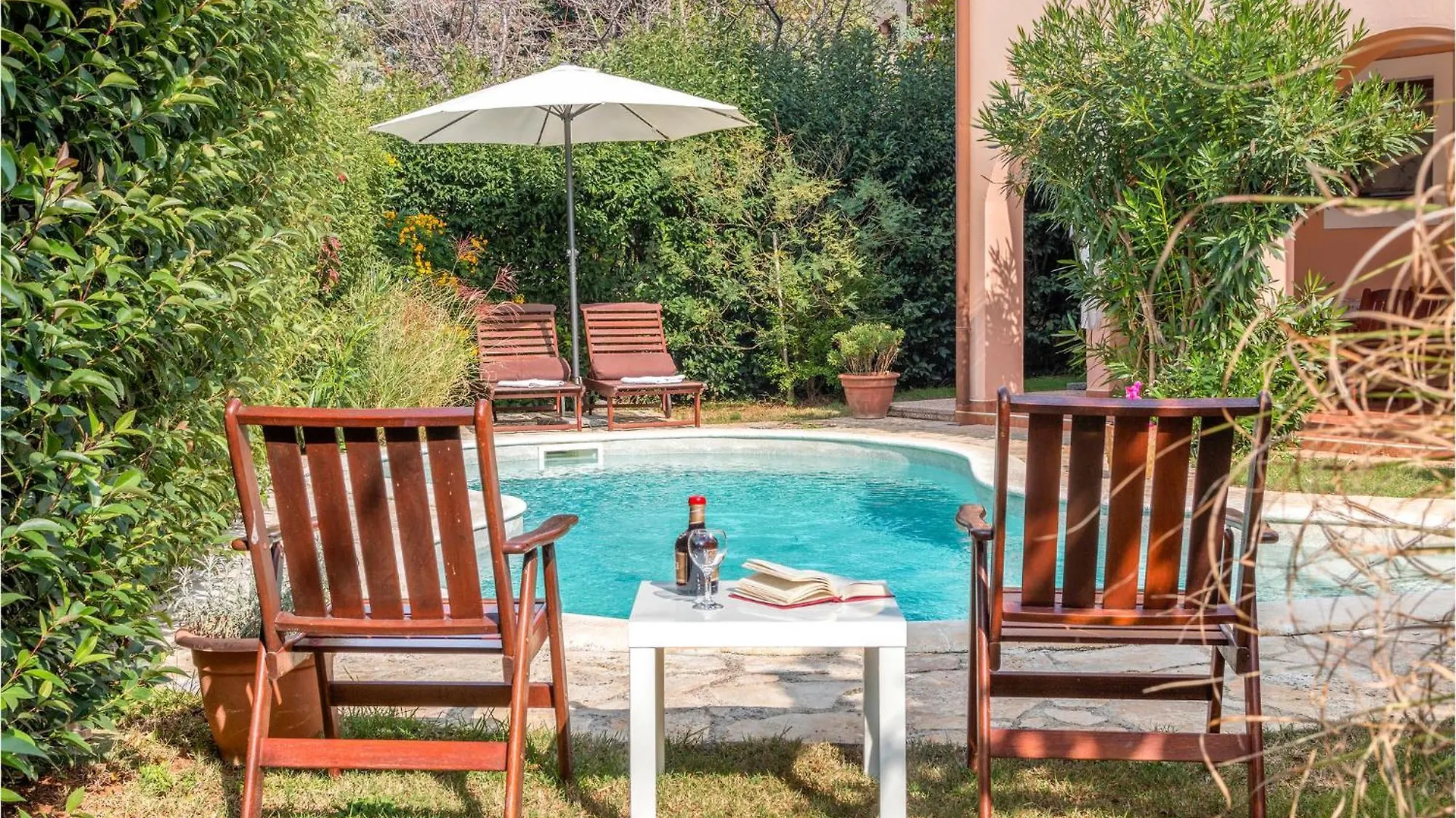 Stunning Apartment In Pula With Jacuzzi 0*,