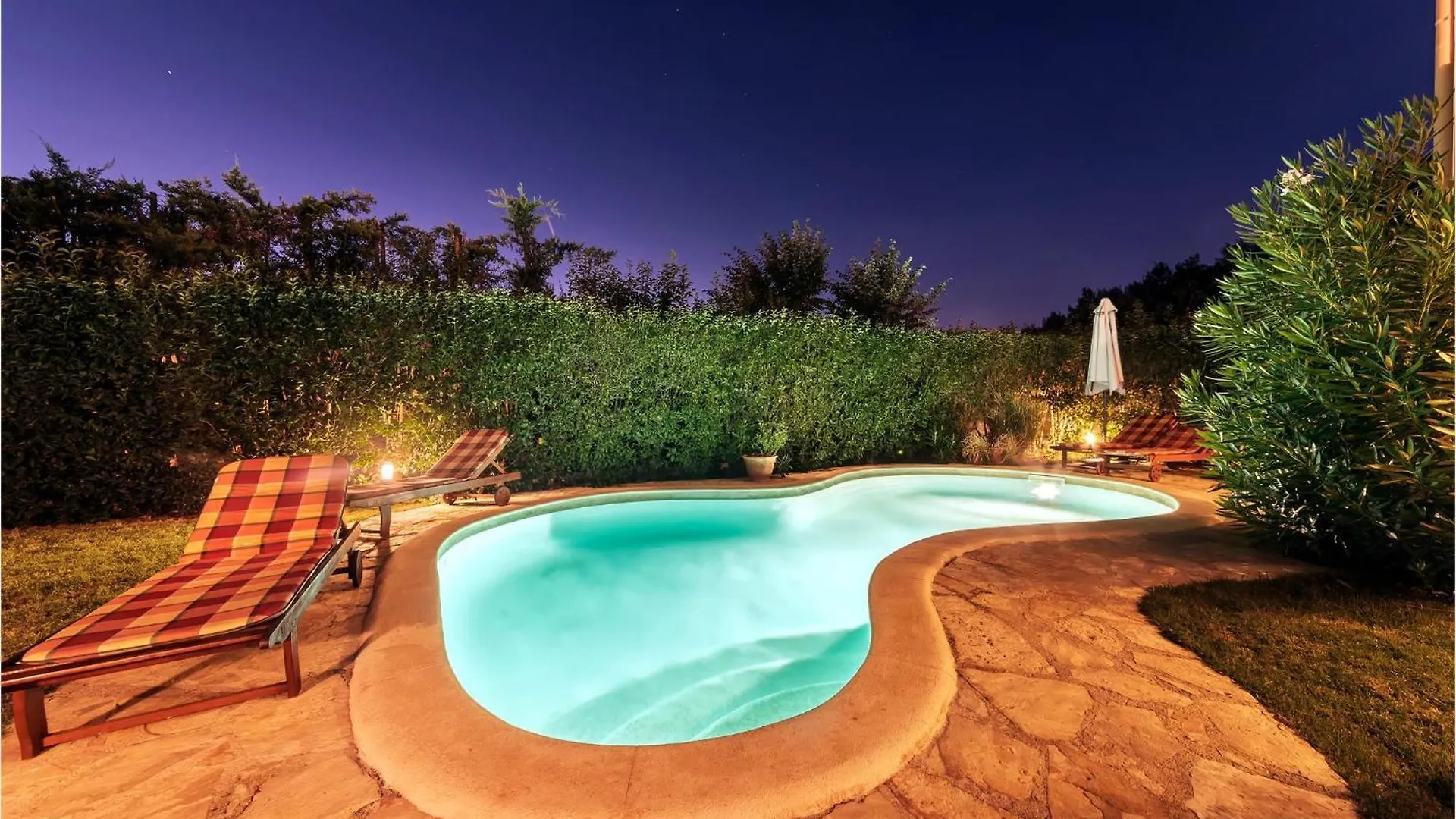 Stunning Apartment In Pula With Jacuzzi